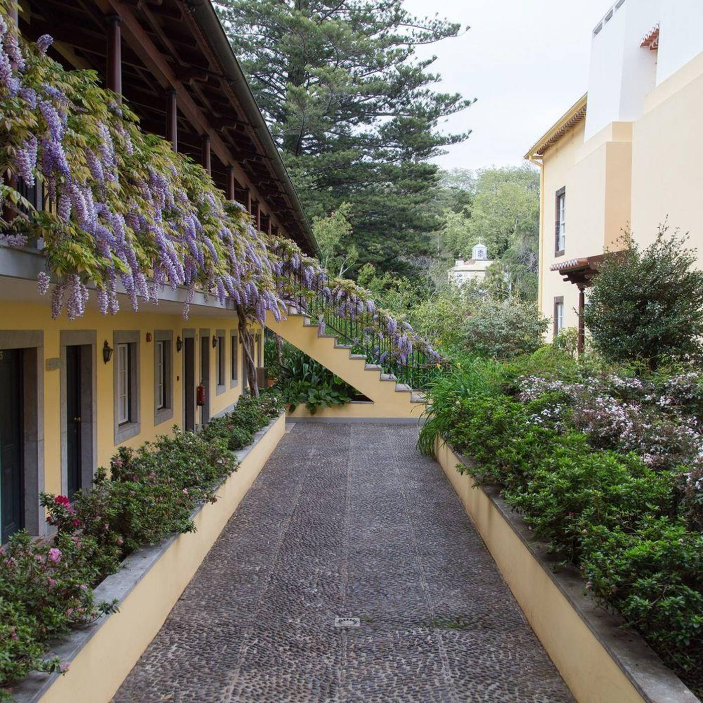 Casa-Velha-do-Palheiro-General-view-4