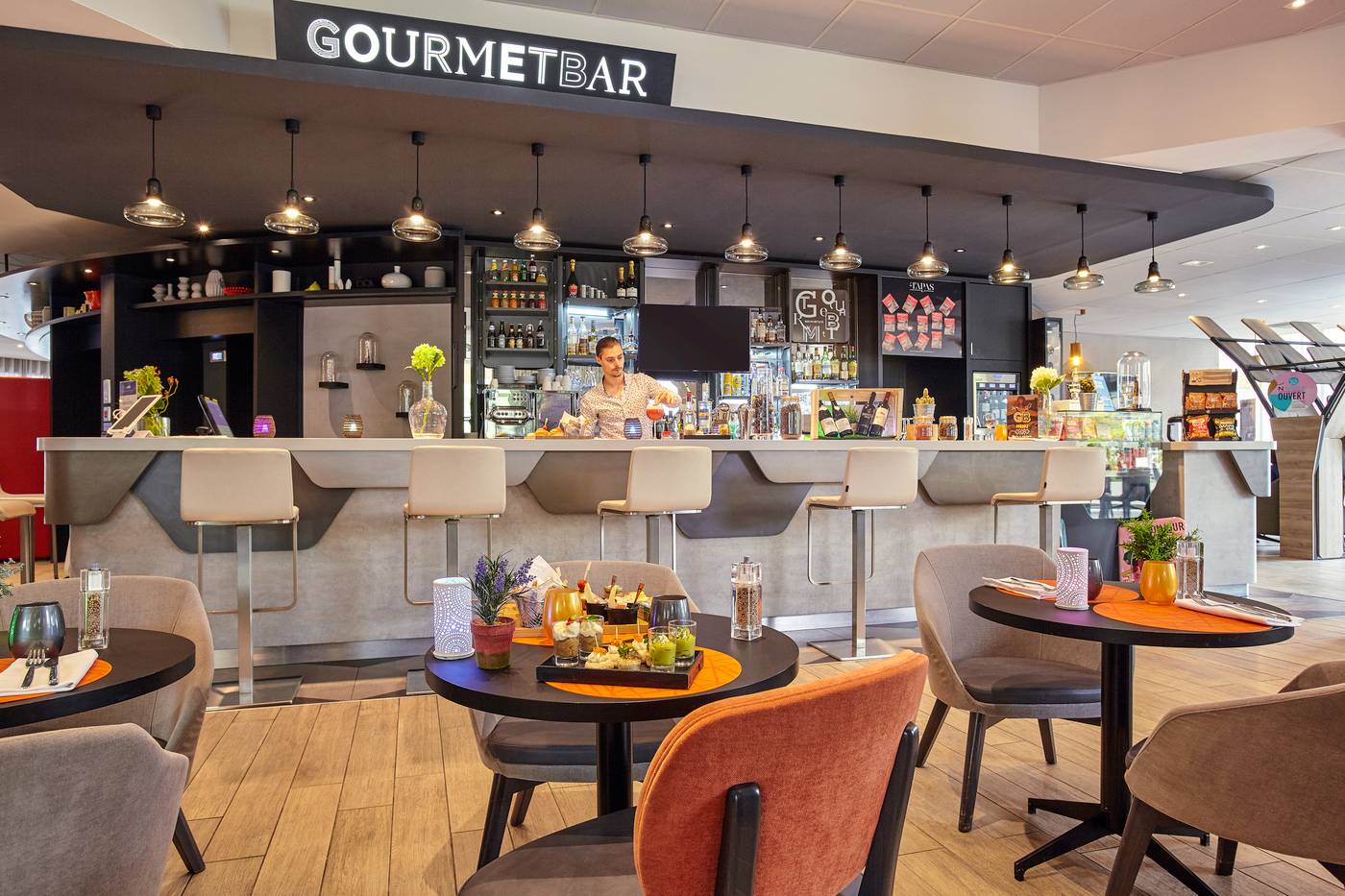 Novotel-Paris-Centre-Bercy-Bar-17