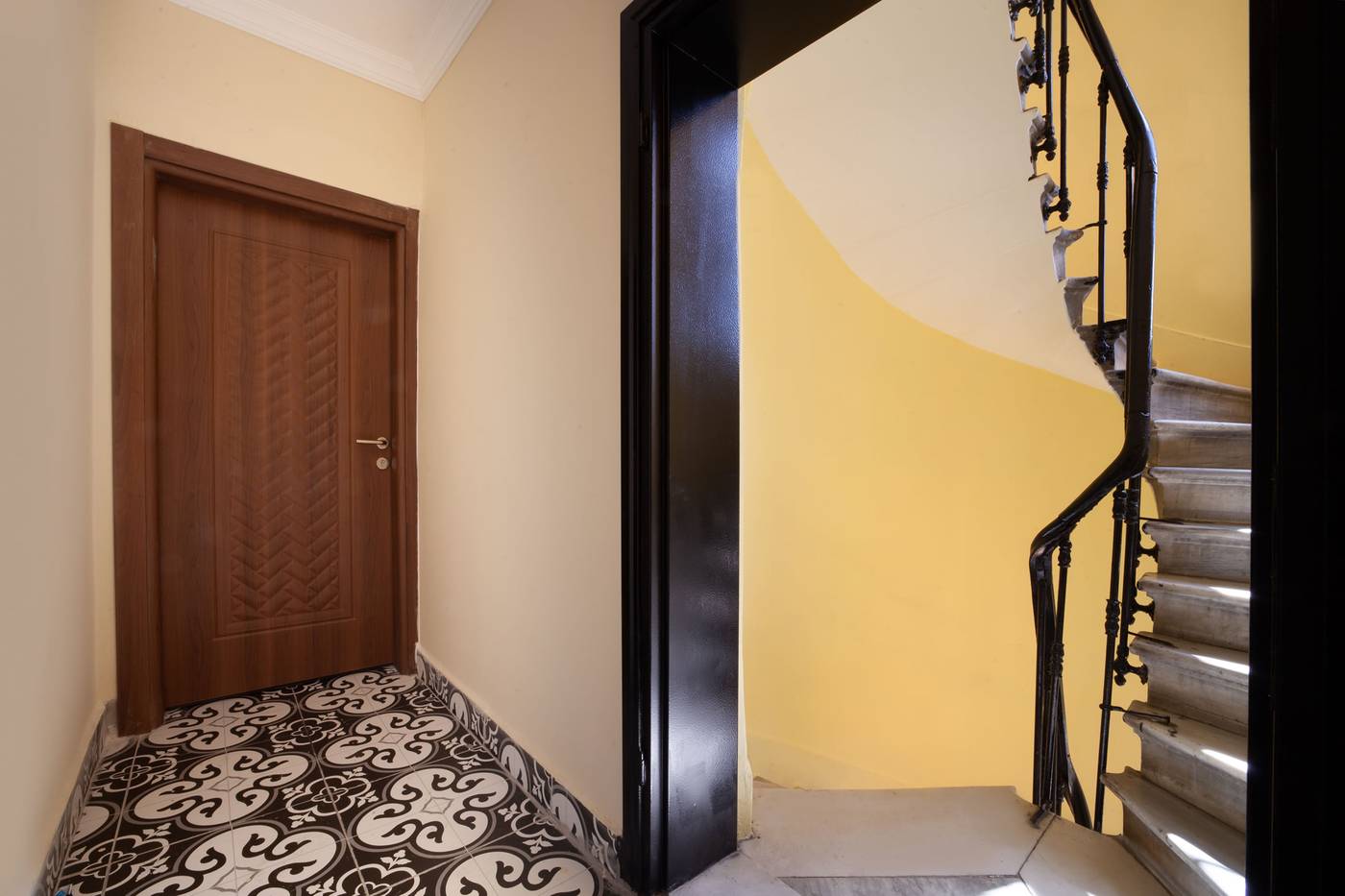 Taxim Cool-Turkey-istanbul-Lobby-3