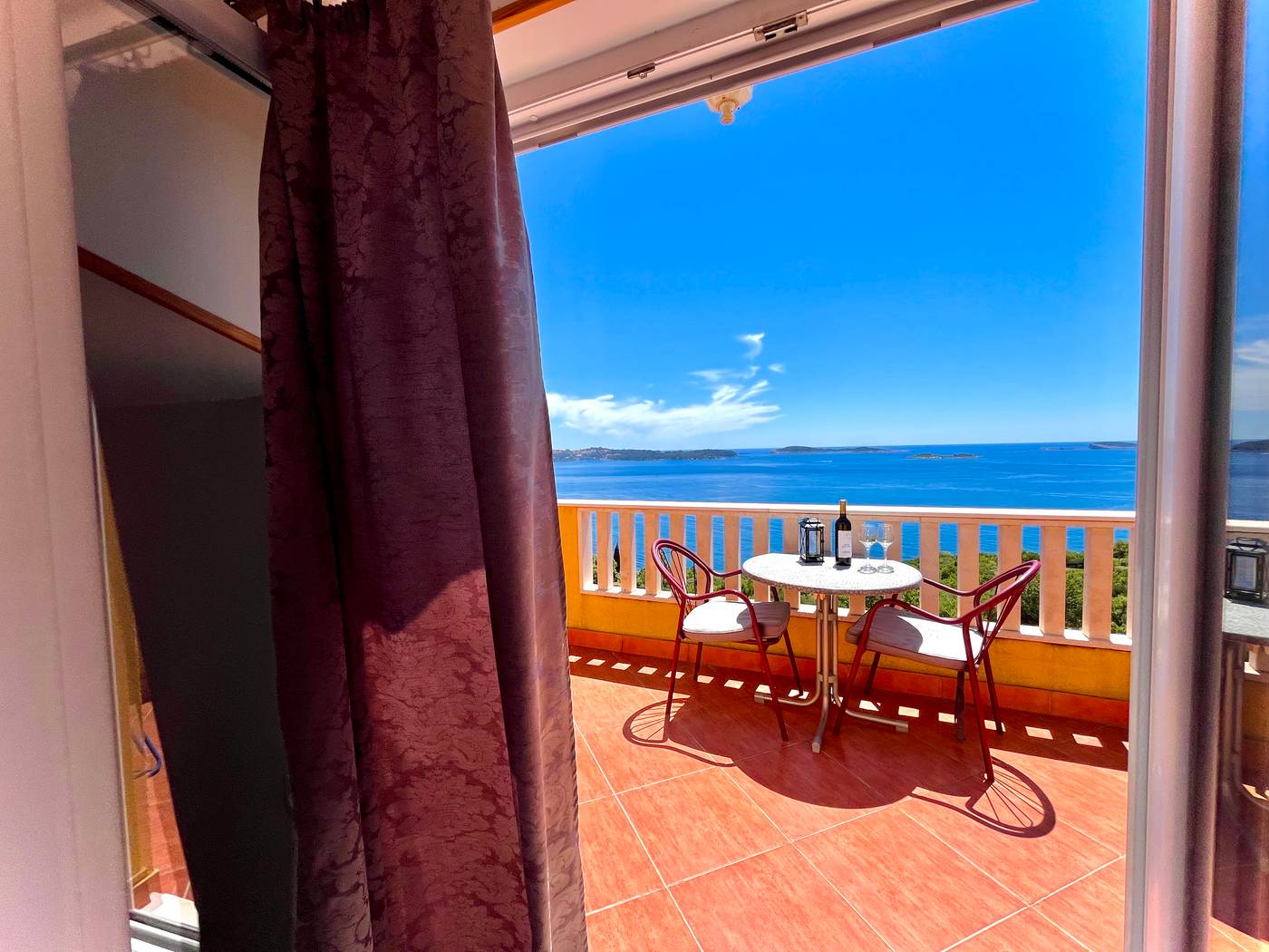 Villa-Sunset-Room-106