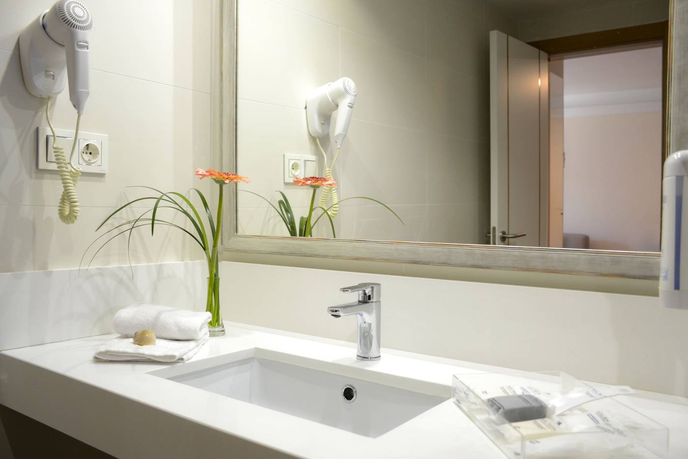 Alua-Suites-Fuerteventura-Room-40