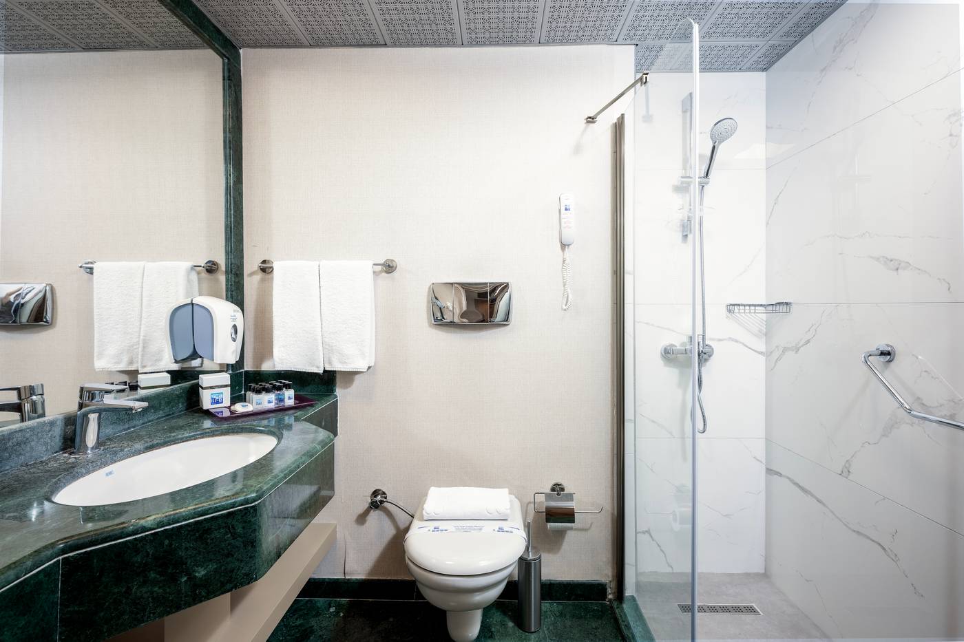 Porto-Bello-Hotel-Resort---Spa-Room-35