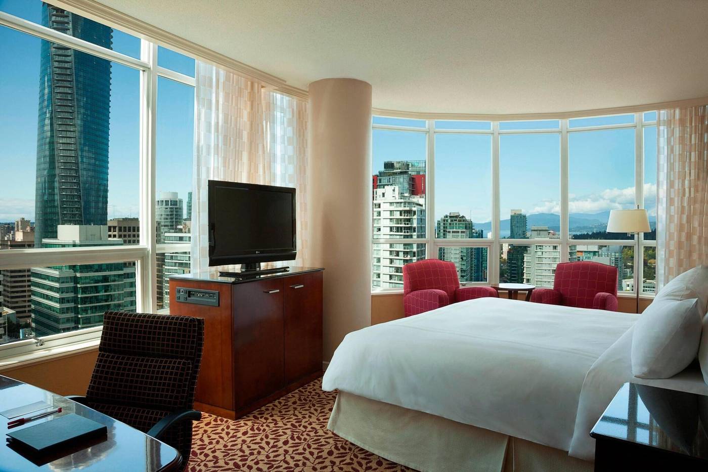 Vancouver-Marriott-Pinnacle-Downtown-Room-32