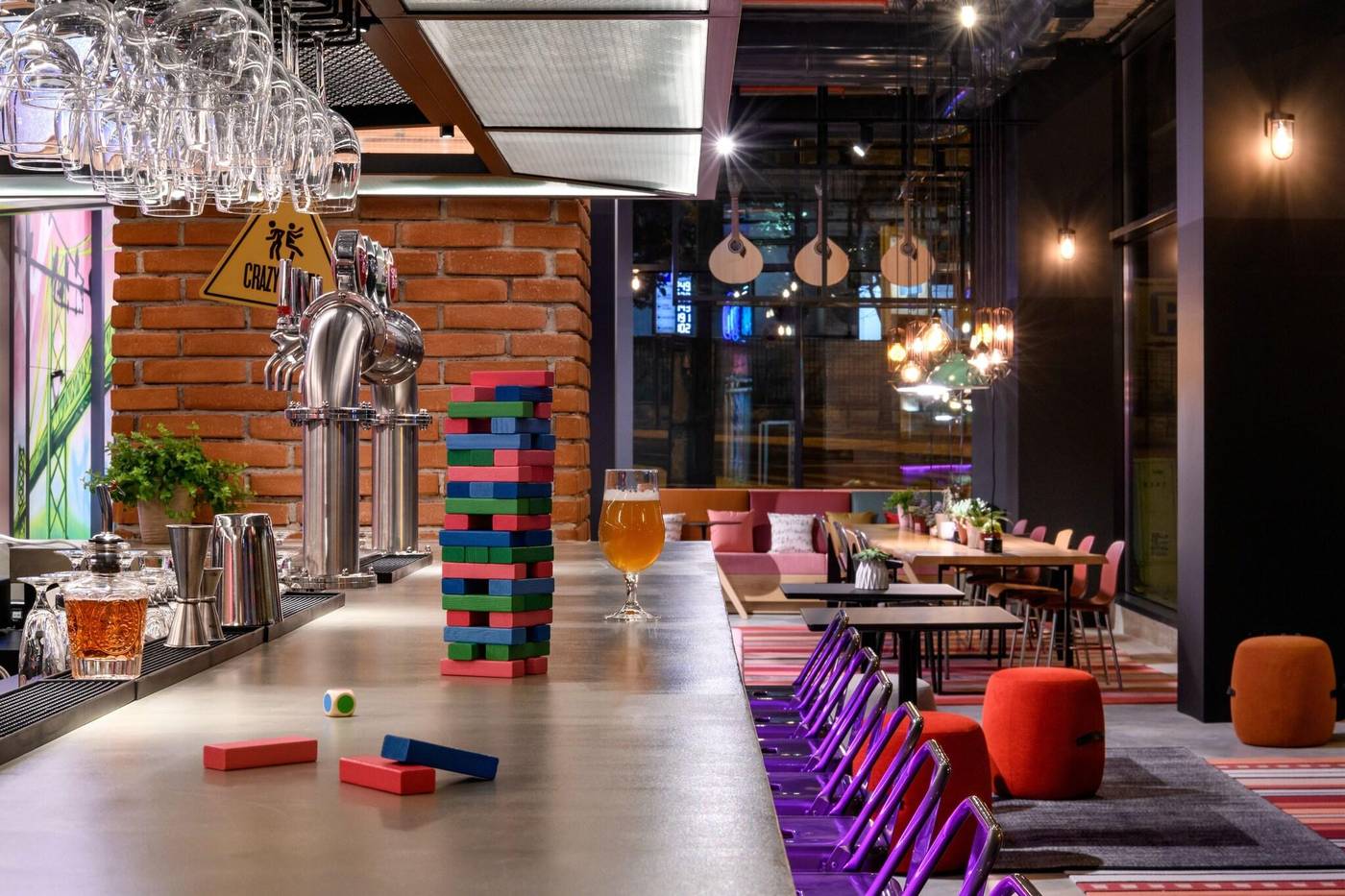 Moxy-Lisbon-City-Bar-18