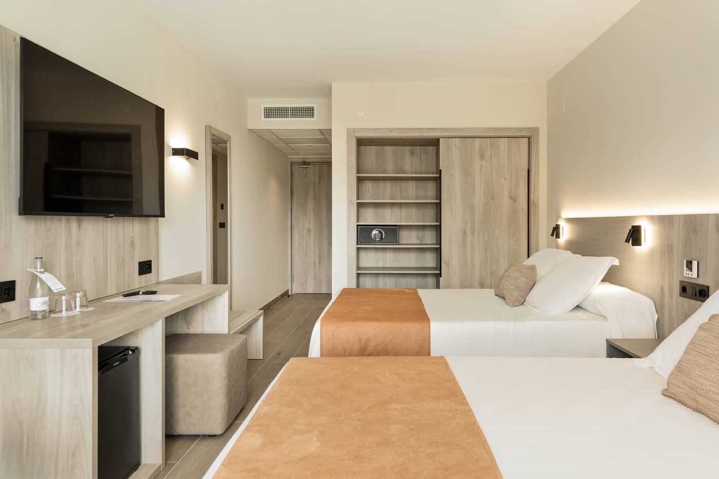 Best-Oasis-Tropical-Room-31