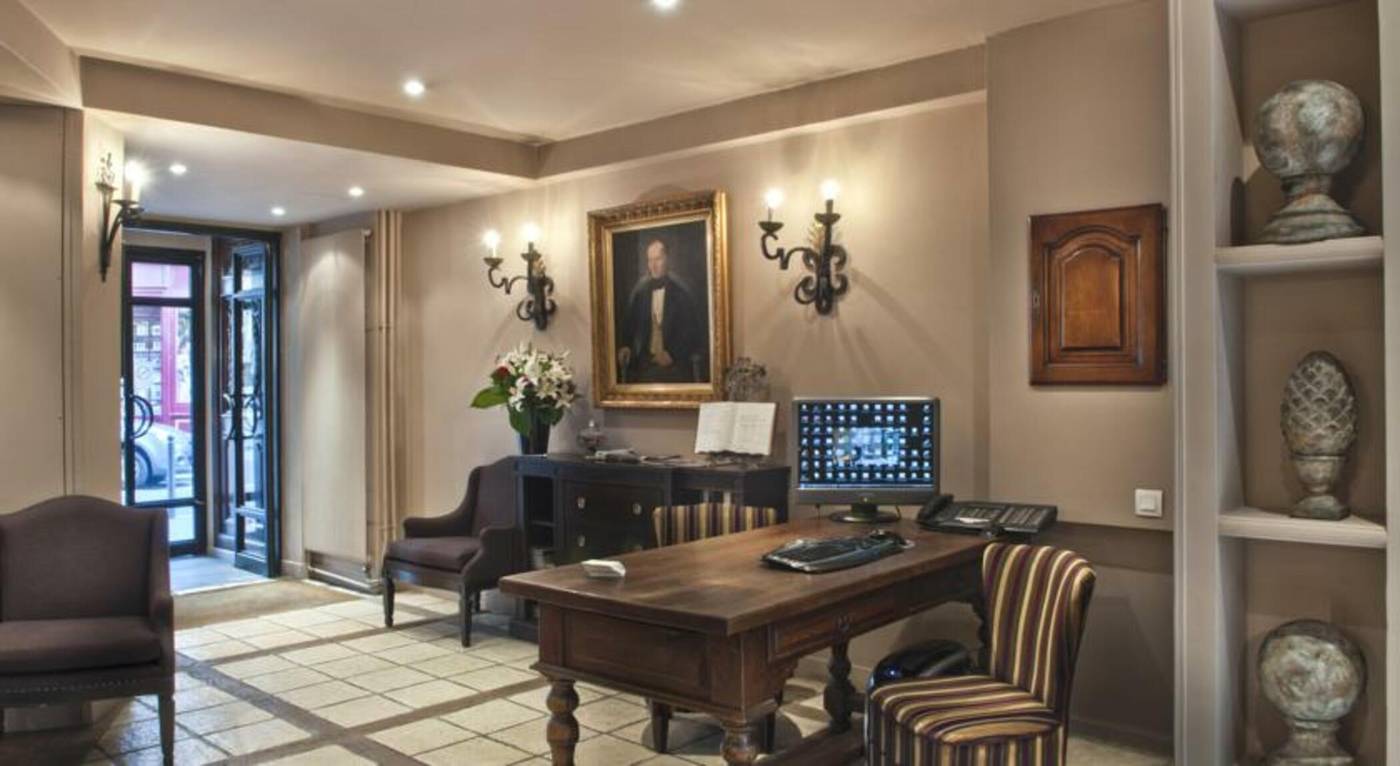 Albe-Bastille-Lobby-5