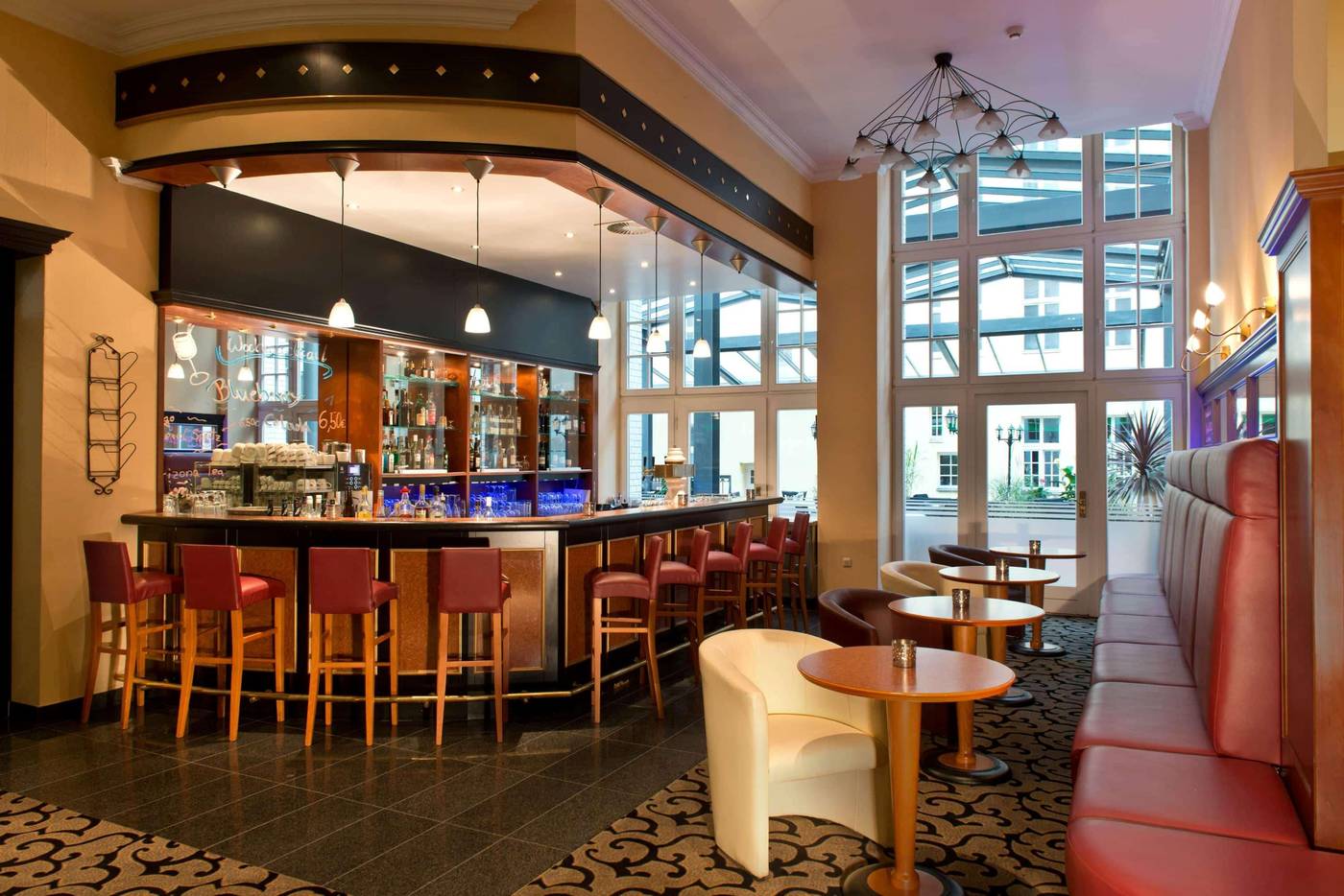 Wyndham-Garden-Berlin-Mitte-Bar-4