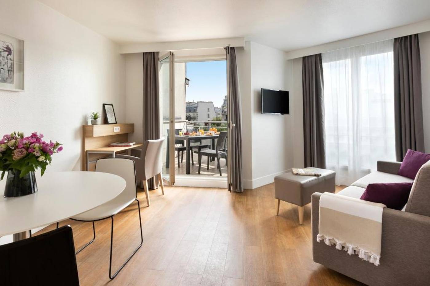 Citadines-Bastille-Marais-Paris-Room-18