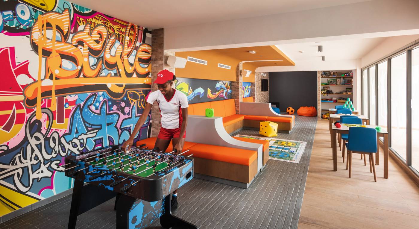 Riu-Ocho-Rios-All-Inclusive-Sports-and-Entertainment-56