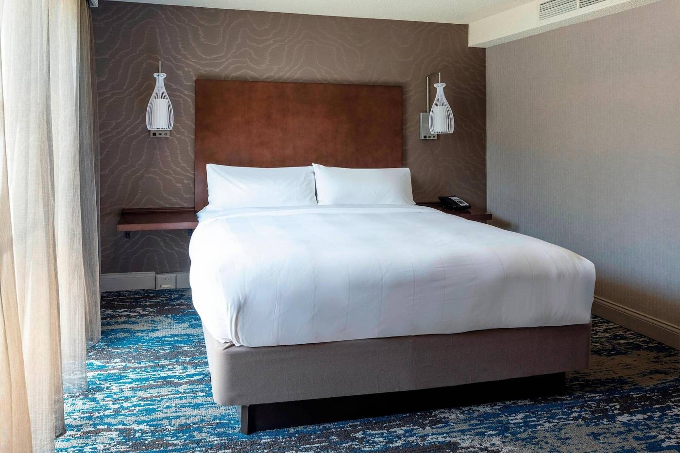 Boston-Marriott-Newton-Room-19