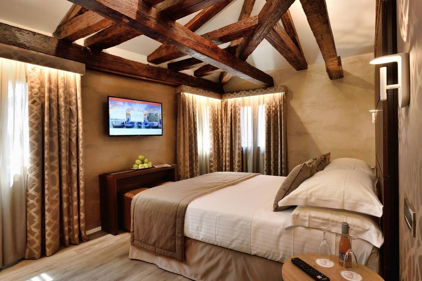 Rosa-Salva-Hotel-Room-13