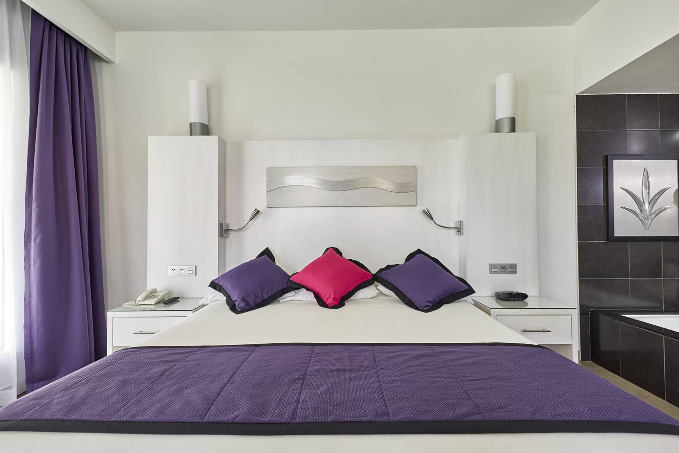 Riu-Palace-Mexico-All-Inclusive-Room-27