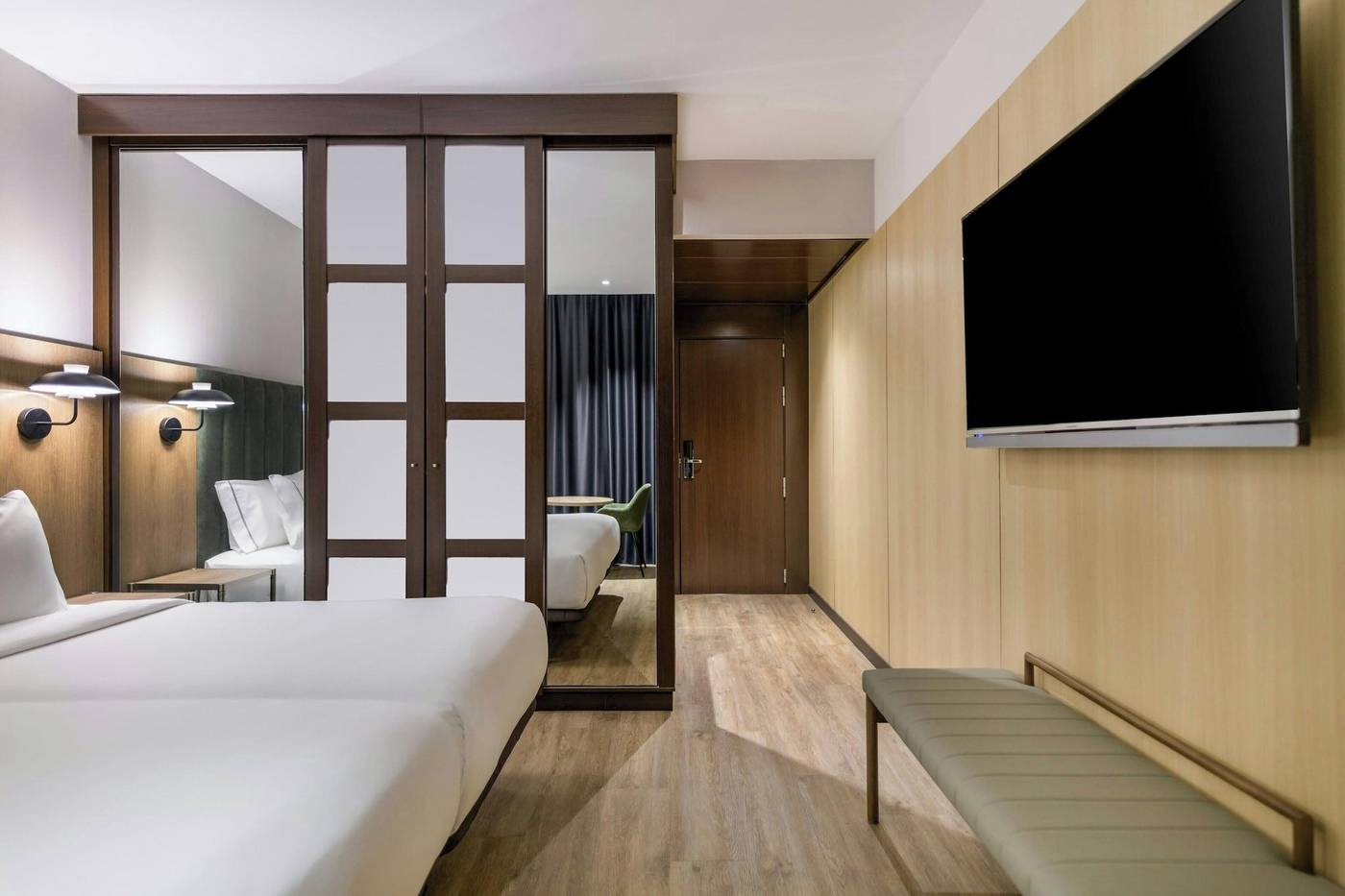 AC-Madrid-Feria-Room-28