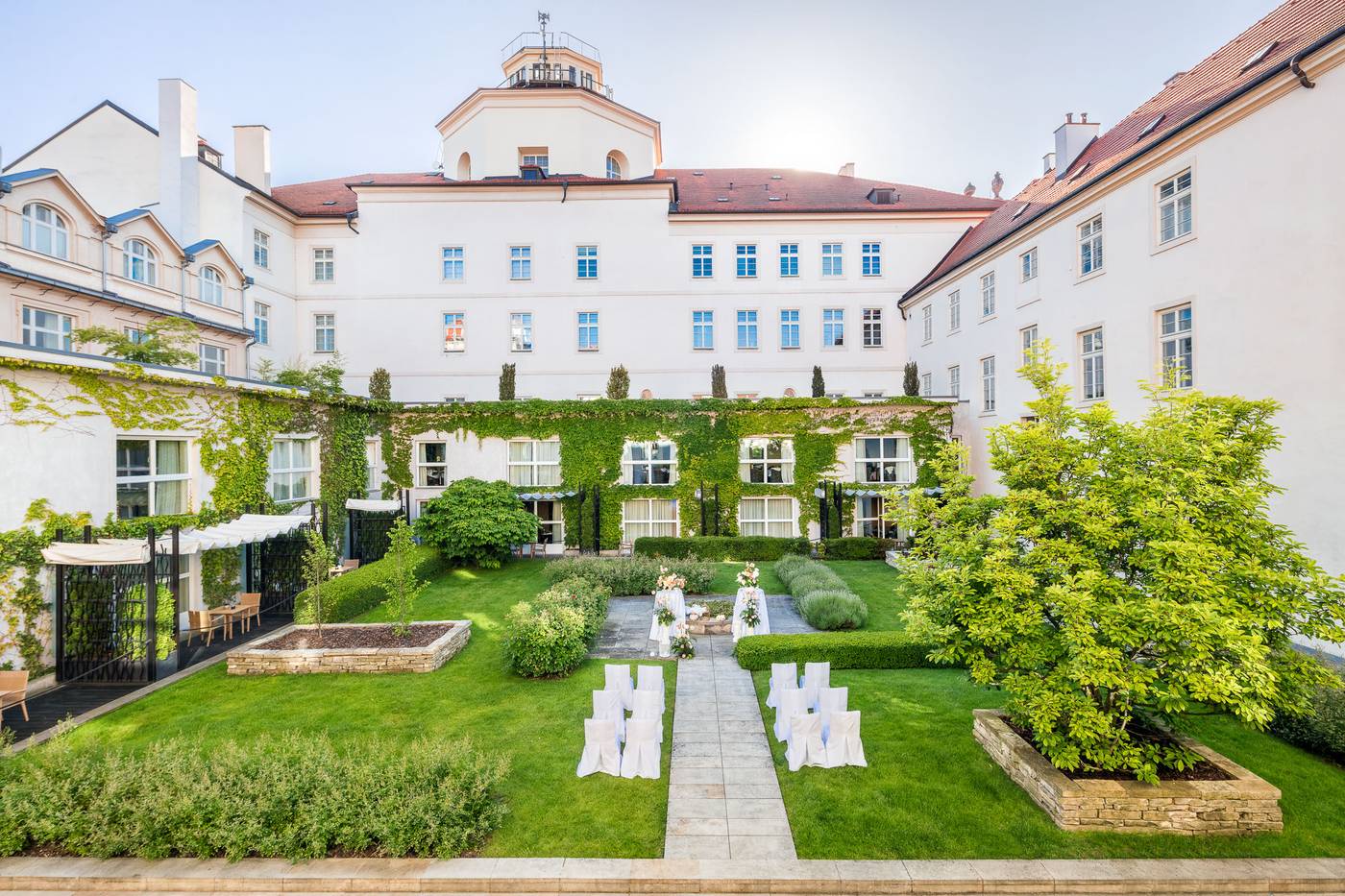 Mandarin-Oriental--Prague-General-view-3