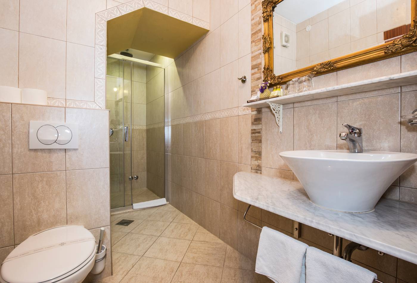 Pasike-Hotel-Room-55