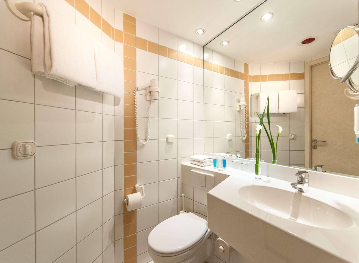 Essential-by-Dorint-Koeln-Junkersdorf-Room-29