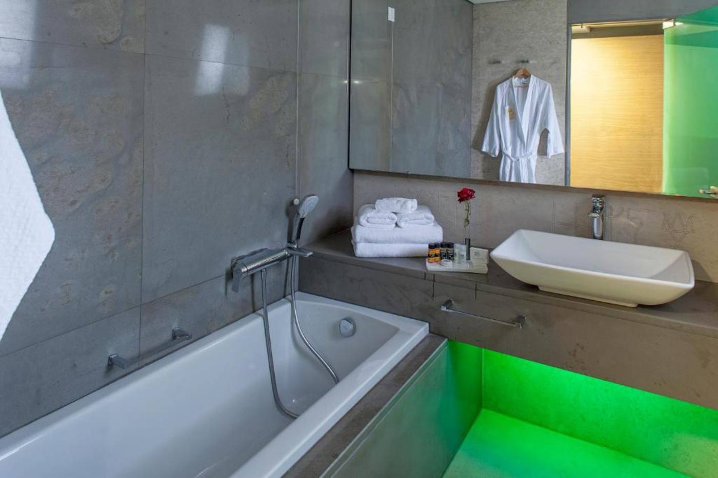 Avra-Imperial-Hotel-Room-45