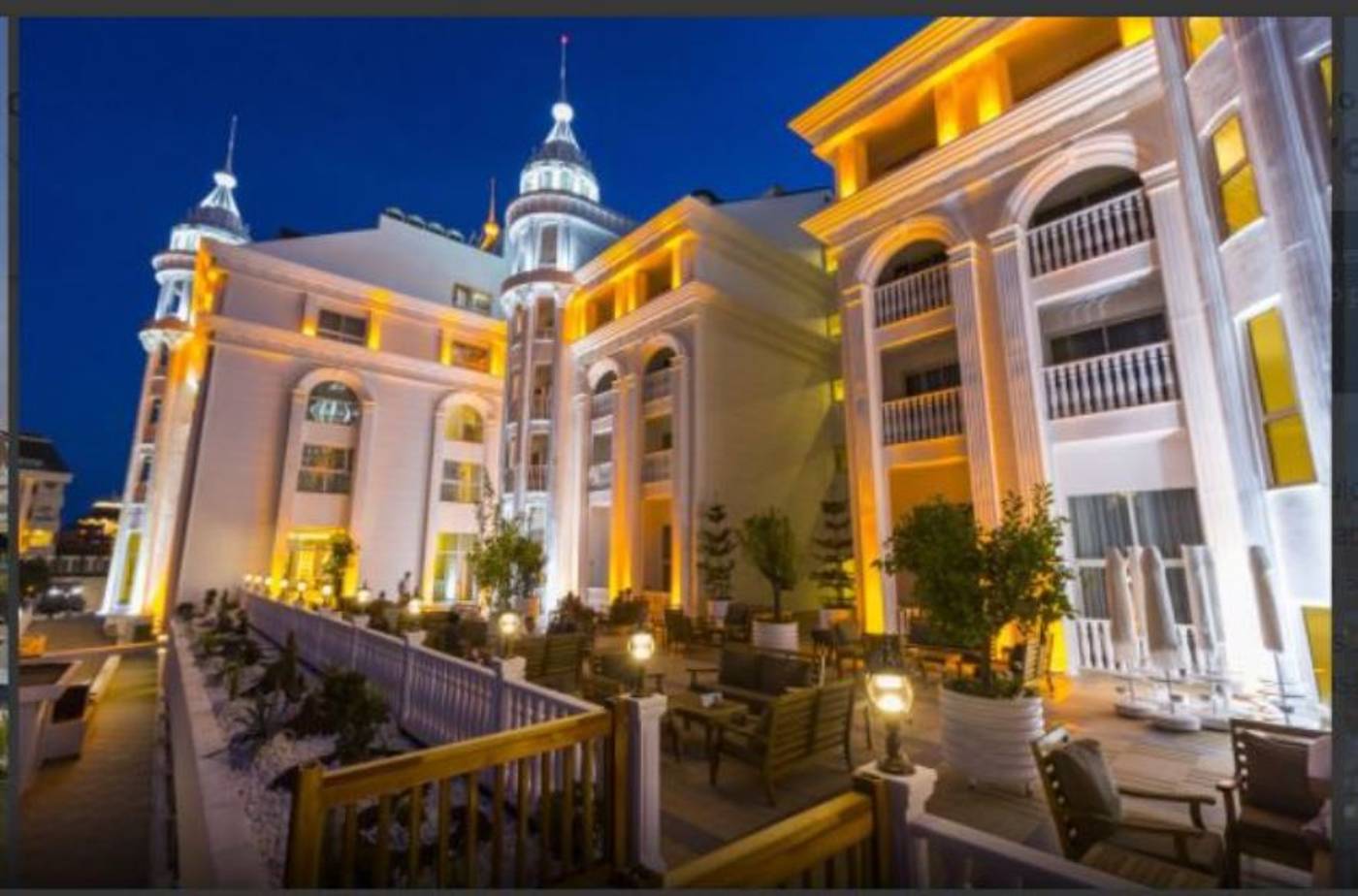 Side-Royal-Palace-Hotel---Spa-General-view-8