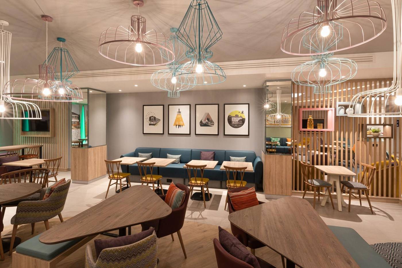 Hampton-by-Hilton-Dublin-City-Centre-Restaurant-19