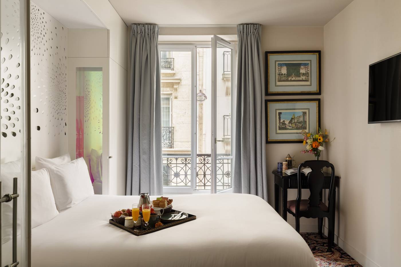 Alberts-Hotel-Room-3