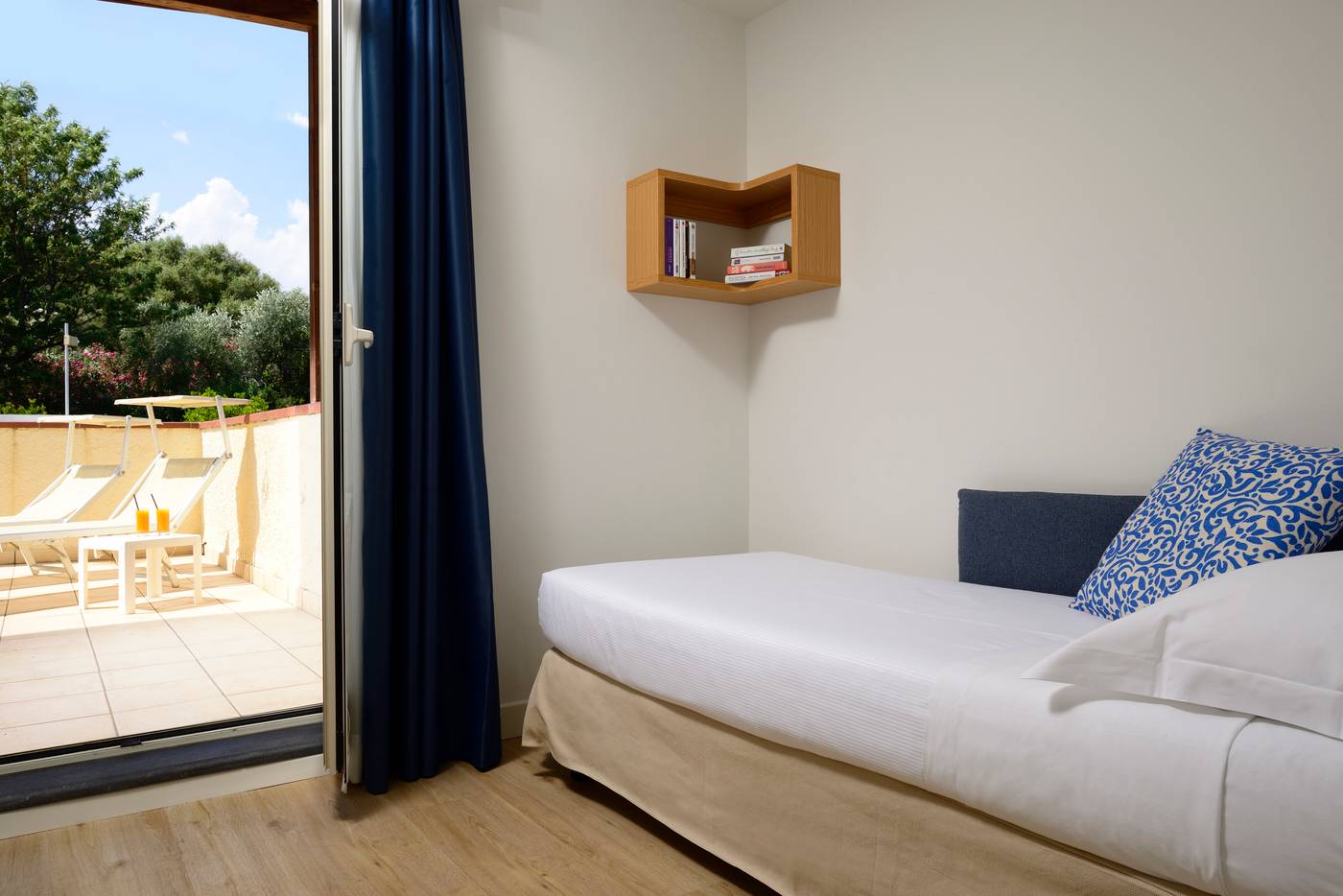 Unahotel-Naxos-Beach-Room-39