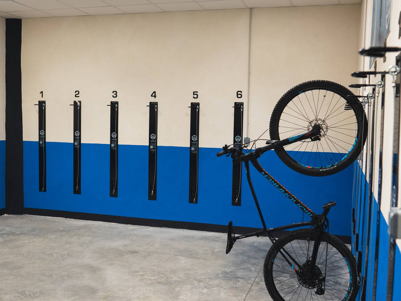 Deloix-Aqua-Center-Hotel-Sports-and-Entertainment-82