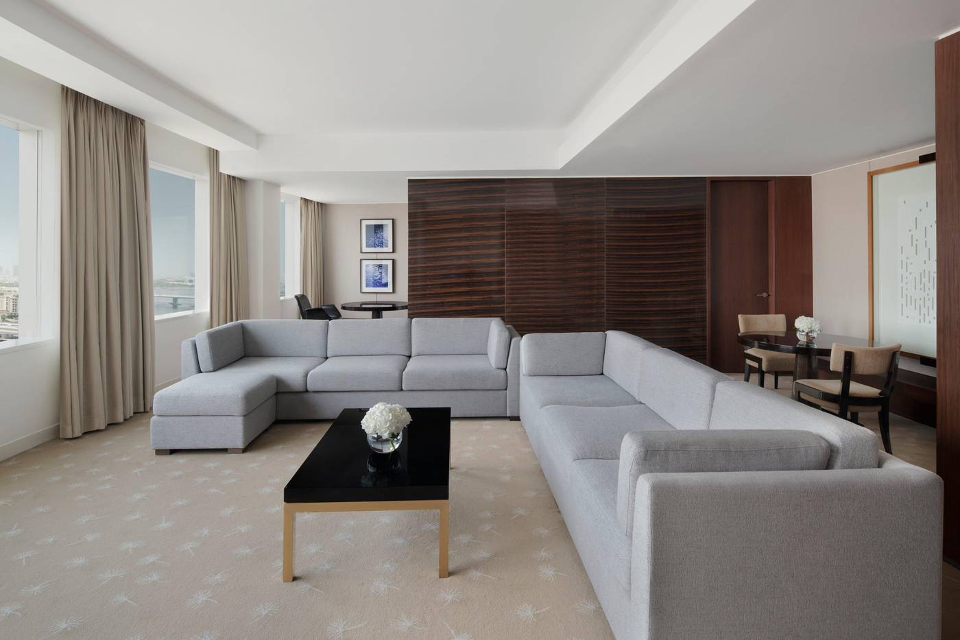 Intercontinental-Dubai-Festival-City-Room-42