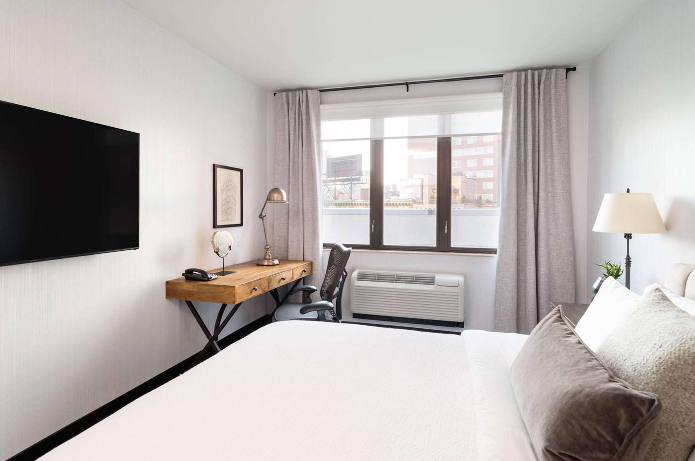 Hilton-Garden-Inn-New-York-Tribeca-Room-13