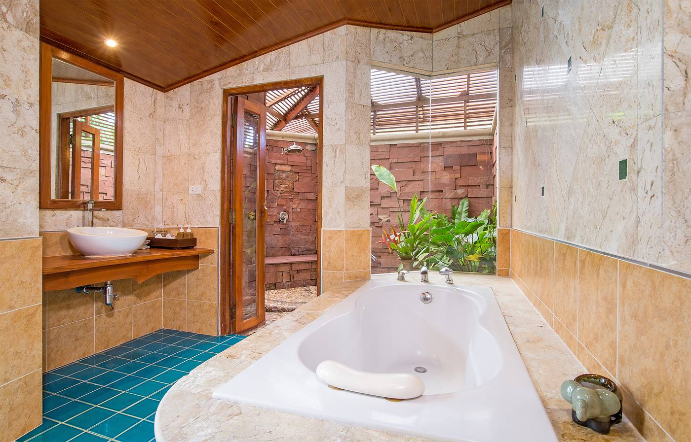 Sand-Sea-Resort-Railay-Beach-Room-34