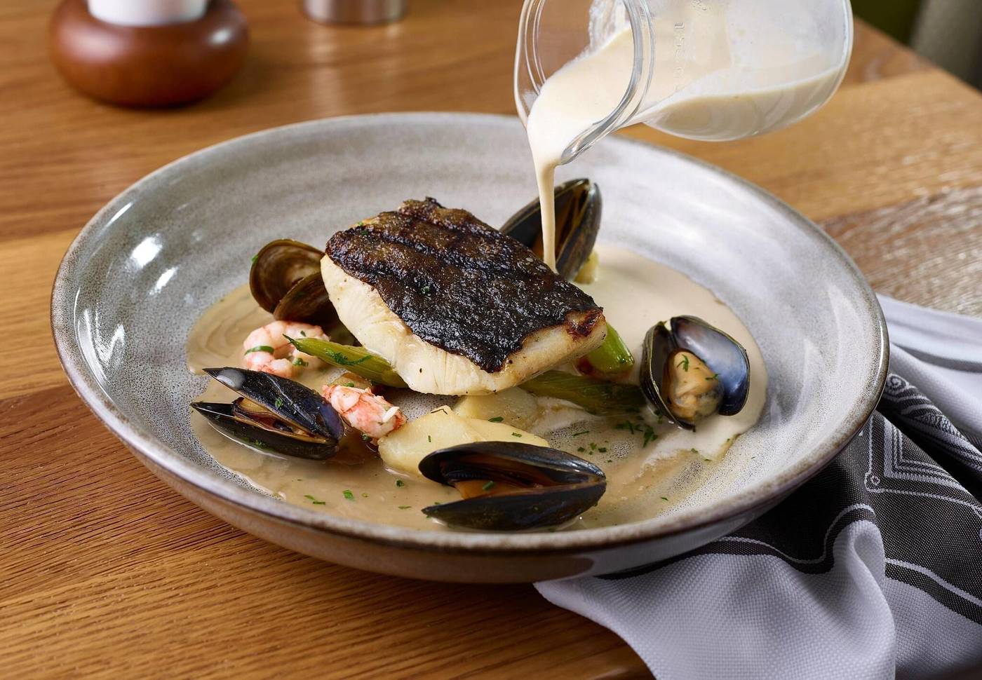 JW-Marriott-parq-Vancouver-Restaurant-65