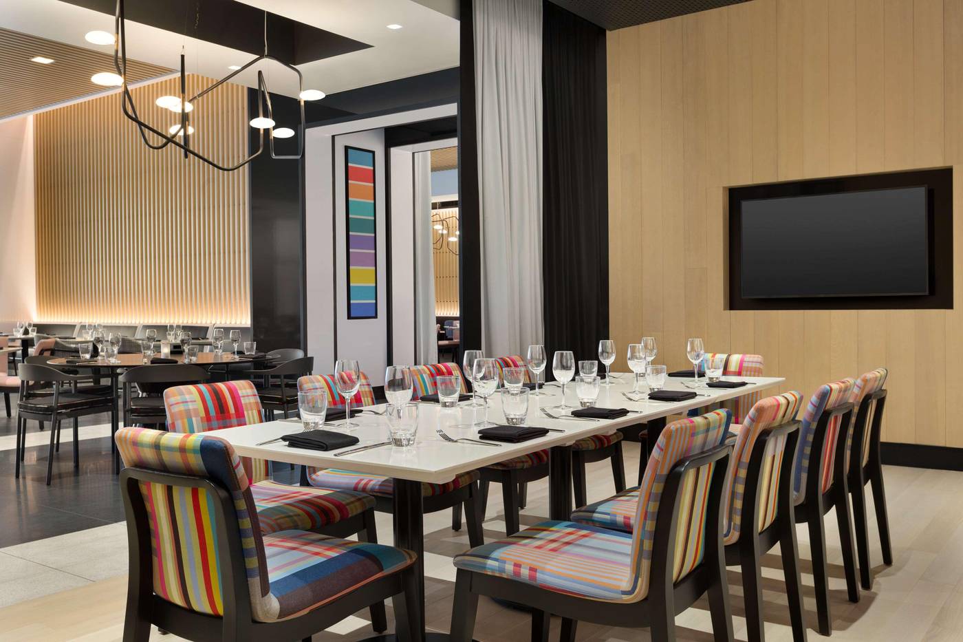 The-Viv-Hotel--Anaheim--a-Tribute-Portfolio-Hotel-Restaurant-46