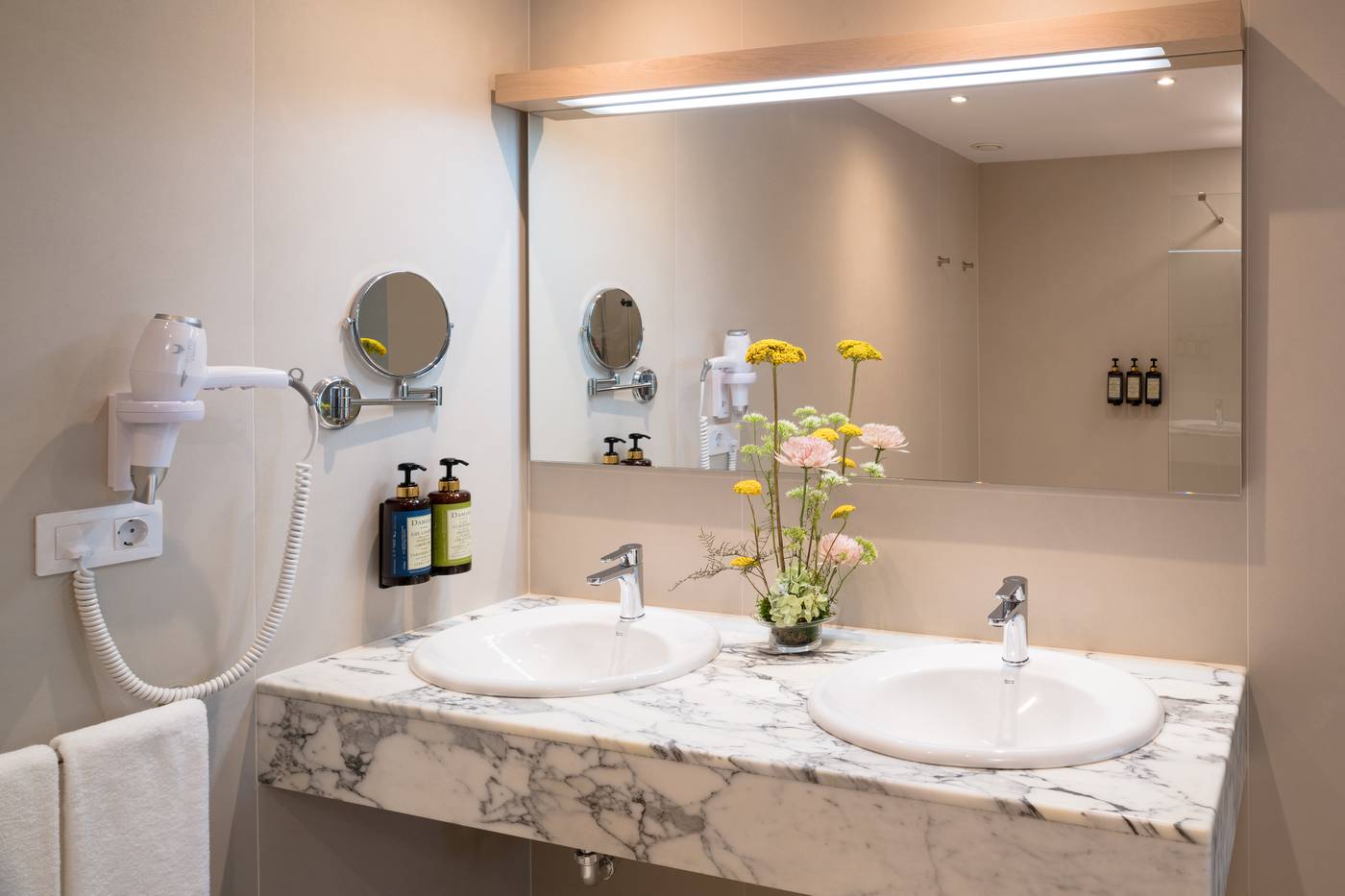 Plus Fariones Suite Hotel