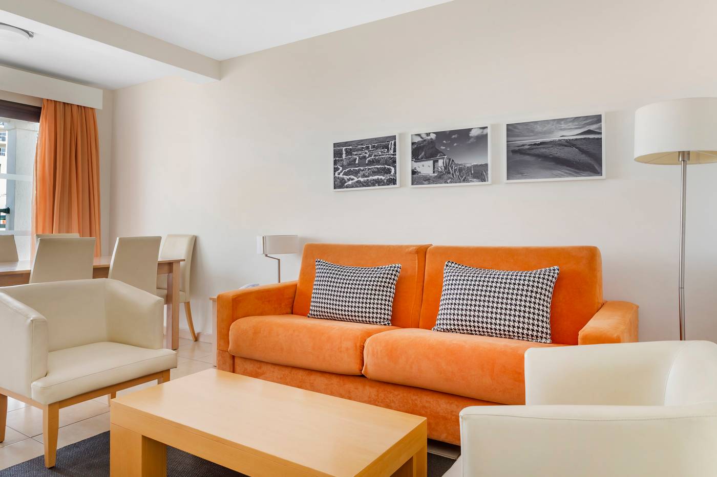 Sunset-Bay-Club-Room-19