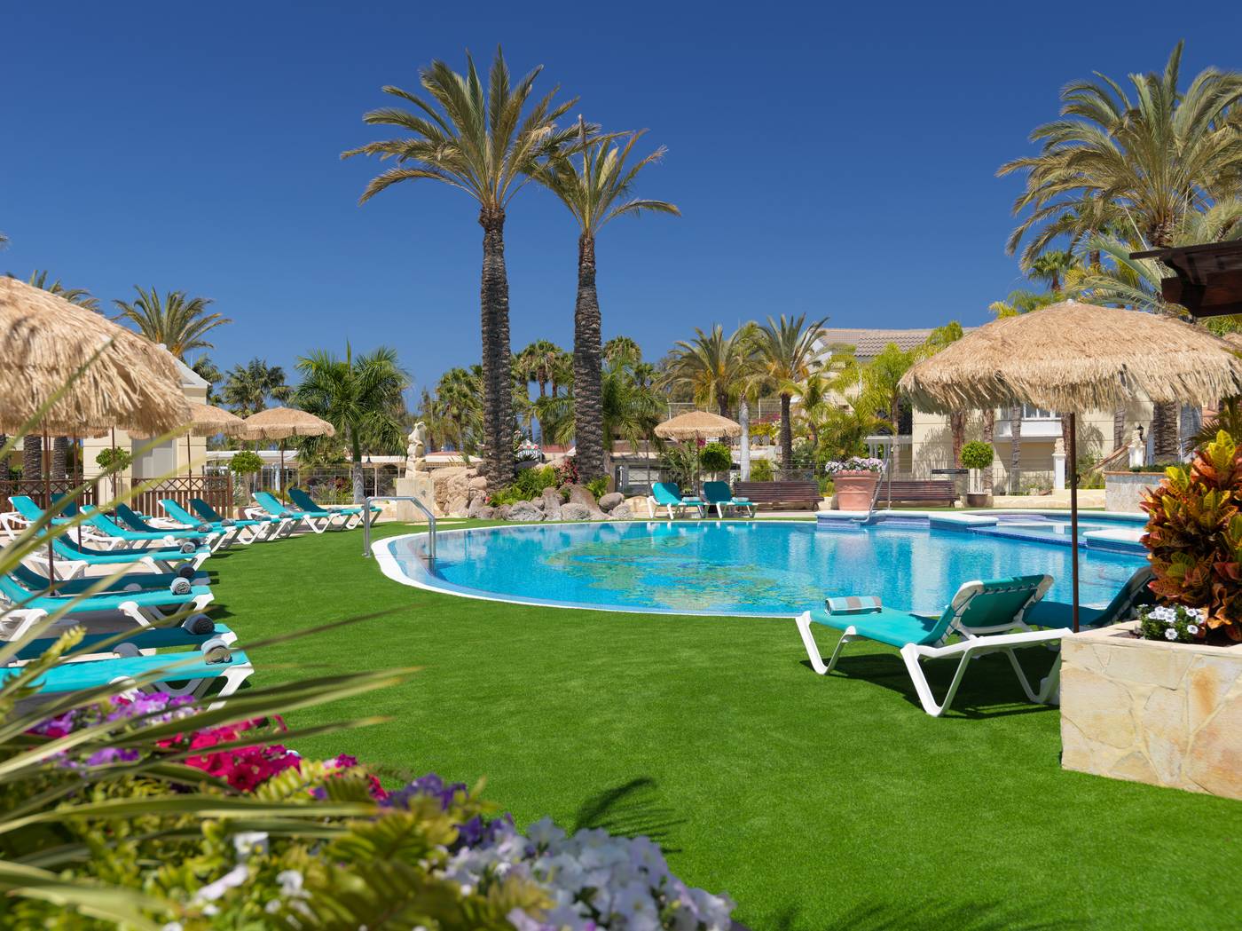 Gran-Oasis-Resort-Pool-12