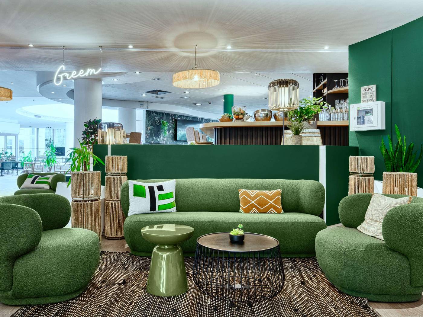 Novotel-Paris-Sud-Porte-de-Charenton-Sports-and-Entertainment-1