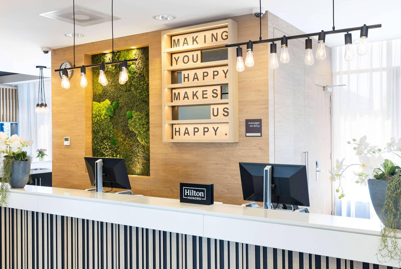 Hampton-by-Hilton-Amsterdam-Airport-Schiphol-General-view-18