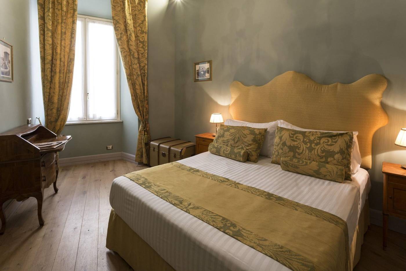 Navona-Grand-Suite-Room-11