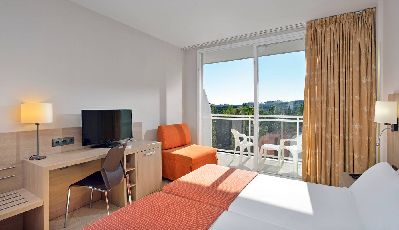 Sol-Costa-Daurada-Hotel-Room-24