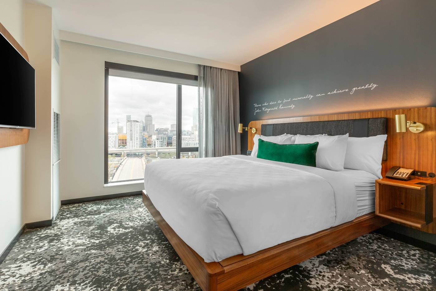 Cambria-Hotel-Boston-Downtown-South-Boston-Room-28