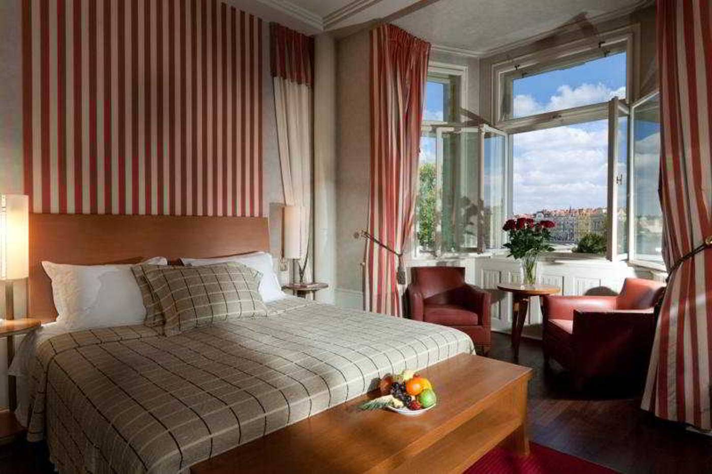Mamaison-Hotel-Riverside-Prague-Room-16