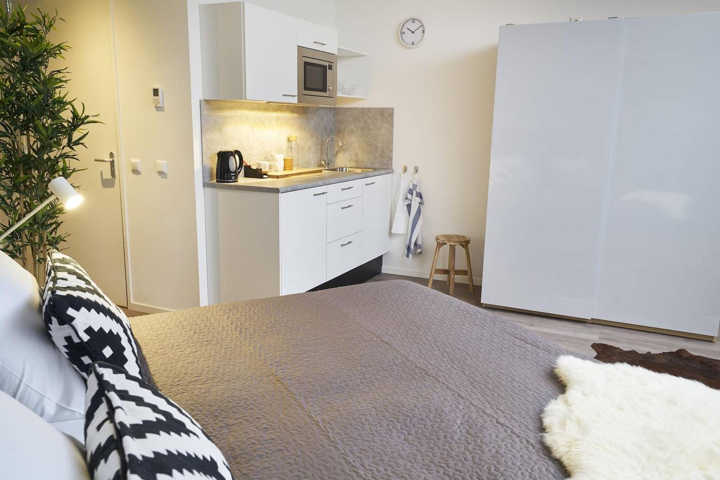 Amrath-Apart-Hotel-Schiphol-Badhoevedorp-Room-26