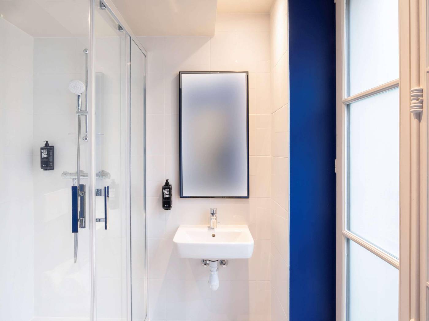 ibis-Styles-Paris-Opera-Lafayette-Room-30