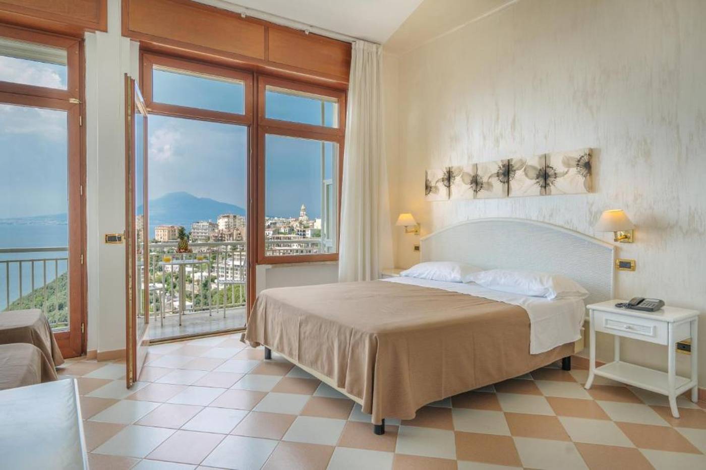 Grand-Hotel-Moon-Valley-Room-9