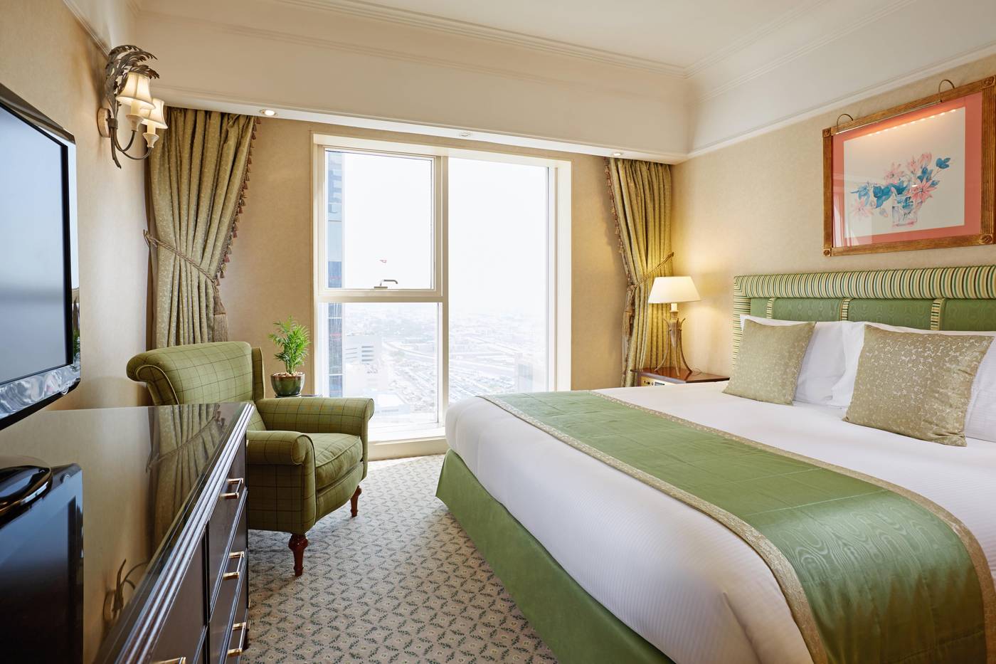 Millennium-Plaza-Downtown-Hotel-Room-13