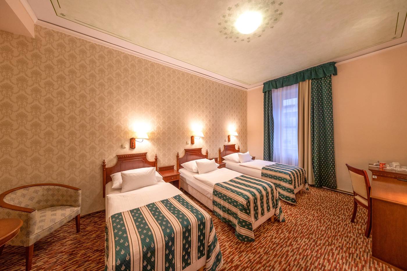 Hotel-Meteor-Plaza-Prague-Room-16