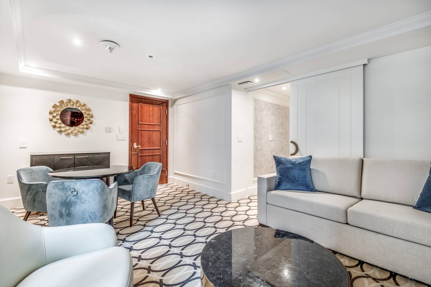 Azur-Legacy-Collection-Hotel-Room-8