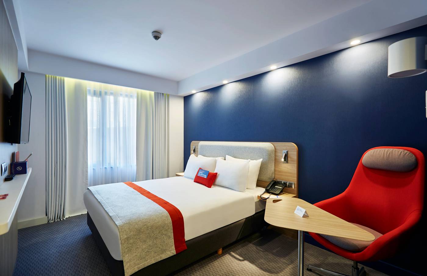 Holiday-Inn-Express-Istanbul--Atakoy-Metro-Room-25