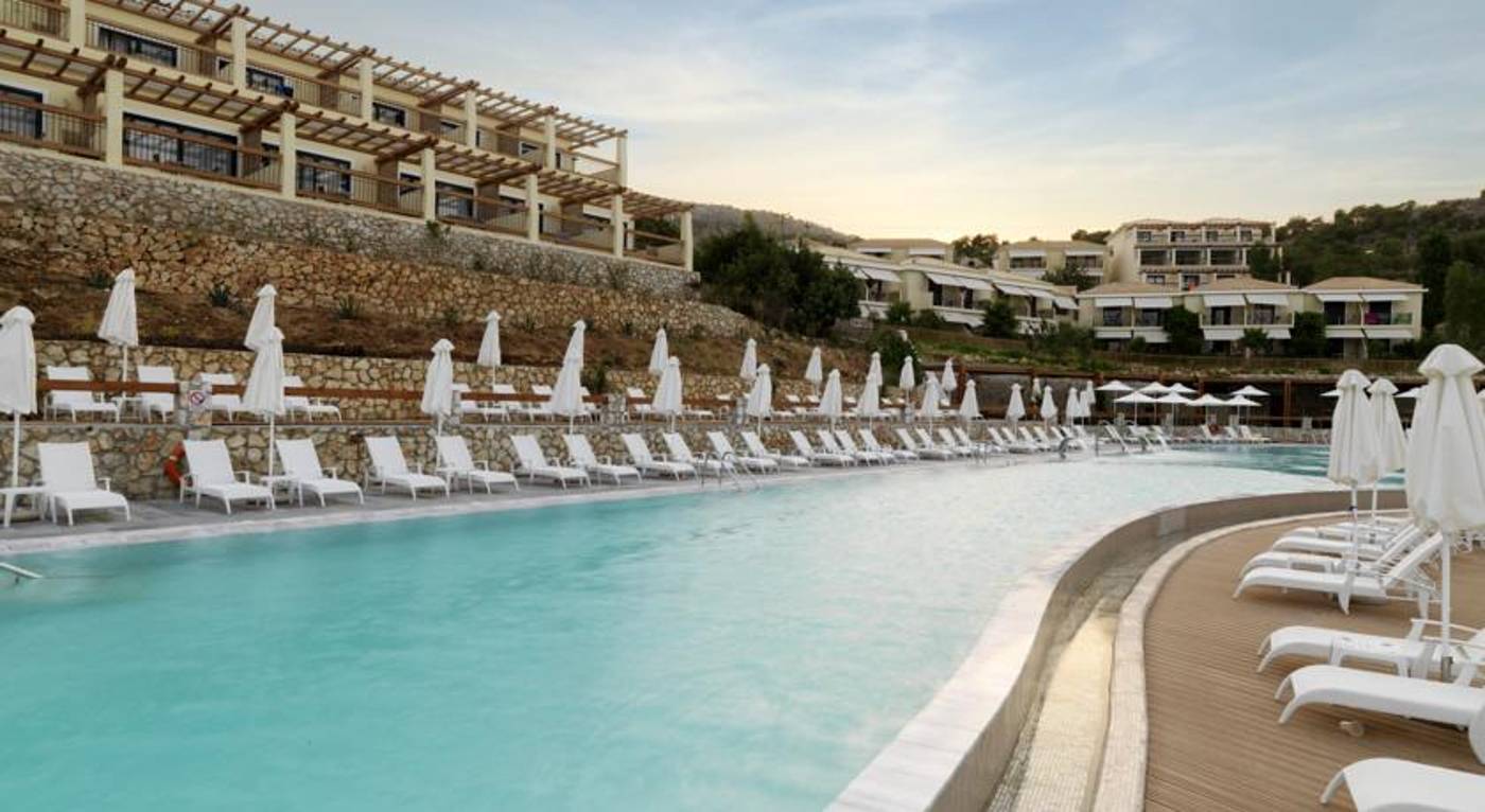 Louis-Apostolata-Island-Resort-Pool-2