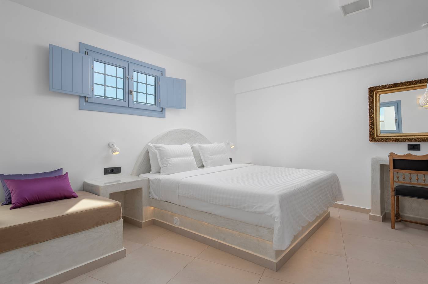 Sole-D-Oro-Luxury-Suites-Room-36