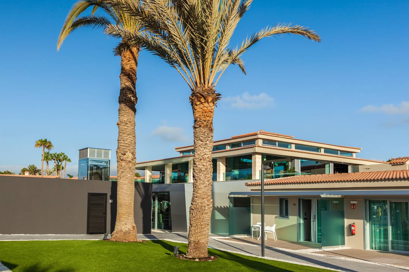 Kumara-Serenoa-by-Lopesan-Hotels-Terrace-10